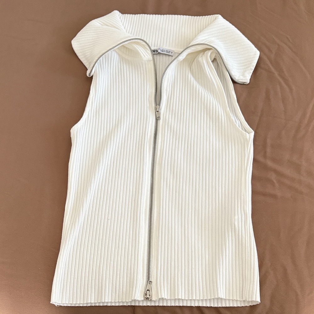 Zara Cream Ribbed Sleeveless Zip-Up Tank